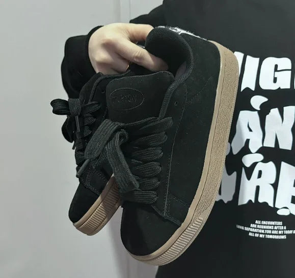 Women's casual sports shoes retro style