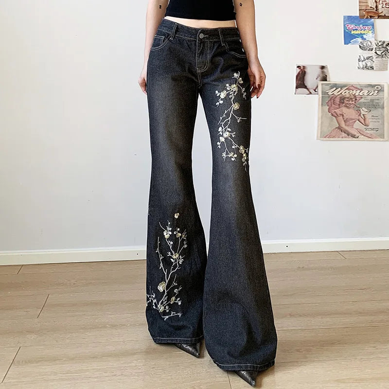 Jeans Vintage 2000s Low Rise Flared Jeans Women