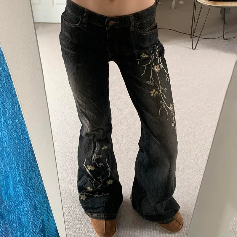 Jeans Vintage 2000s Low Rise Flared Jeans Women